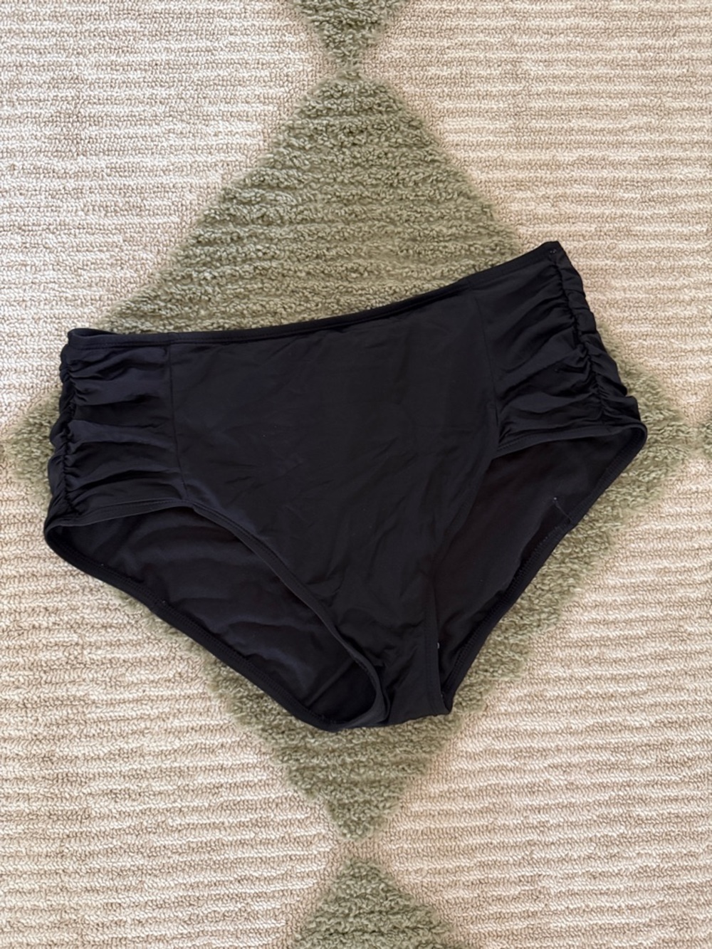 Kona Sol Black High-Waist Ruched Swim Bottoms
